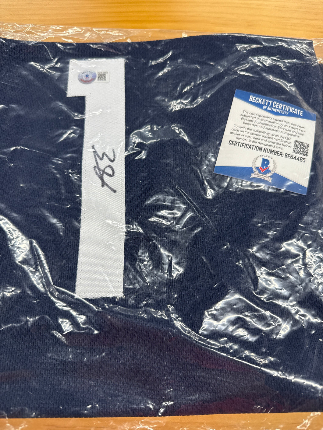 Anthony Edwards Beckett Authenticated Autographed Jersey