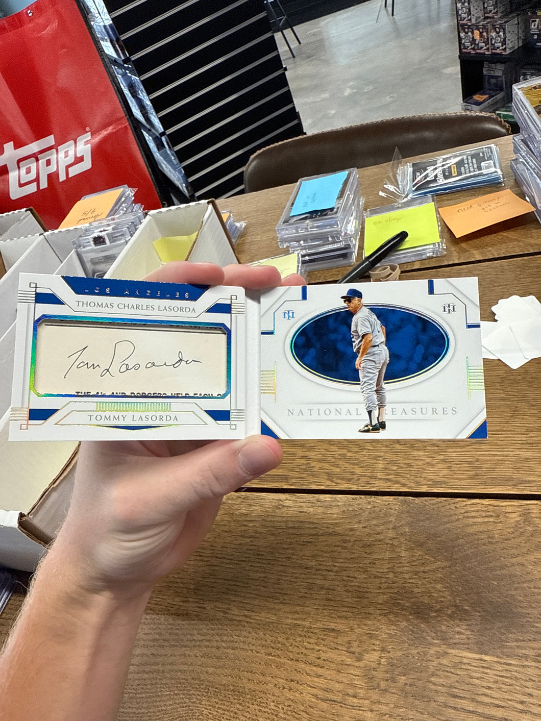 Tommy Lasorda 2021 Panini National Treasures Cut Signature Auto Booklet 08/10