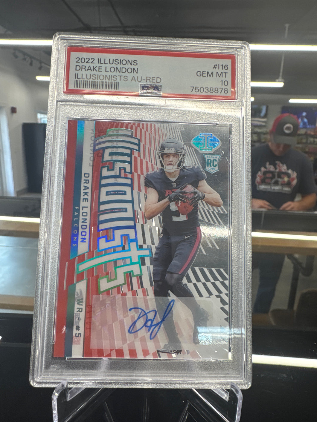 Drake London 2022 Panini Illusions Red Illusionists Auto 13/25 PSA 10