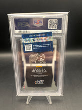Load image into Gallery viewer, Donovan Mitchell 2017 Panini Prizm Rookie Signatures #RS-DM PSA 10
