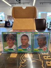 Load image into Gallery viewer, 1989 Score Football Complete Factory Set 330 Cards Sanders, Aikman RC Hand Collated
