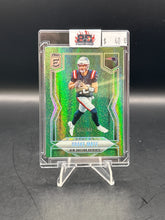 Load image into Gallery viewer, Drake Maye 2025 Panini Donruss Elite /499 #65
