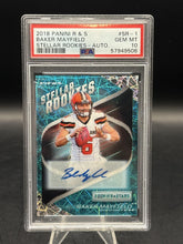 Load image into Gallery viewer, 2018 Rookies &amp; Stars Baker Mayfield Stellar Rookies Signatures PSA 10 #/25
