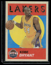 Load image into Gallery viewer, 2011-12 Panini Past &amp; Present #4 Kobe Bryant Variations
