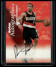 Load image into Gallery viewer, 1999-00 SkyBox Premium #NNO Damon Stoudamire Autographics
