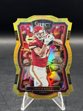 Load image into Gallery viewer, 2017 Panini Select #116 Travis Kelce Gold Die-Cut #/10
