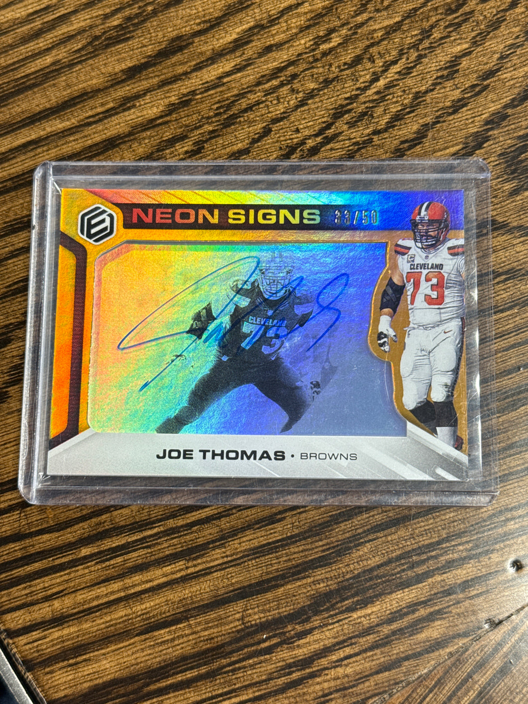 Joe Thomas 2019 Panini Elements Neon Signs Auto 33/50