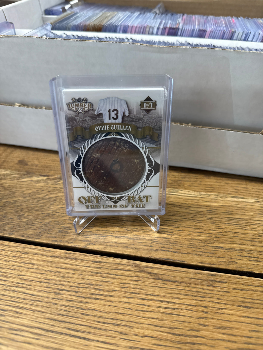 Ozzie Guillen 2022 Leaf Lumber End of the Bat Knob 1/1
