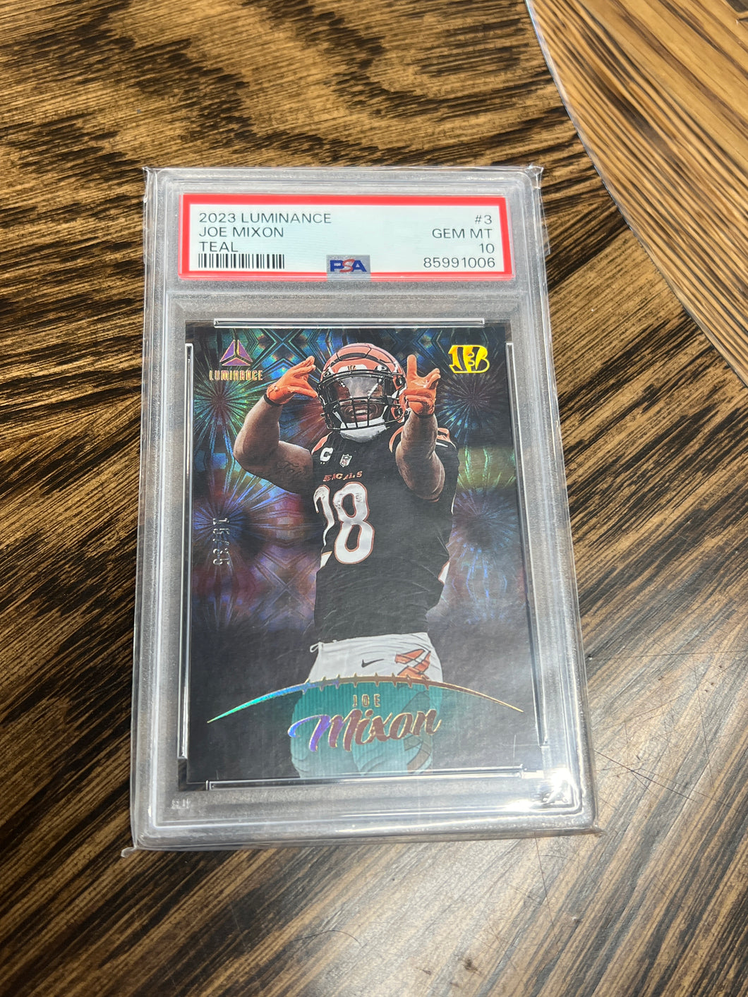 2023 Panini Luminance Joe Mixon Teal #/35 Cincinnati Bengals PSA 10