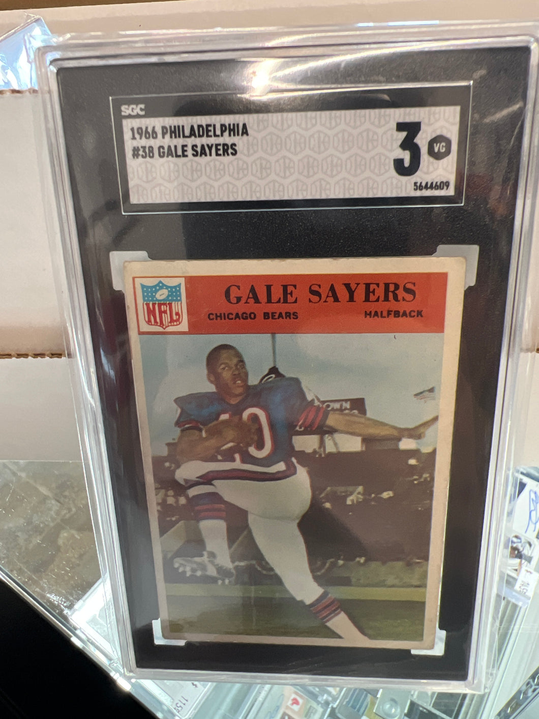 1966 Philadelphia Gale Sayers #38 Chicago Bears RC SGC 3 New Slab