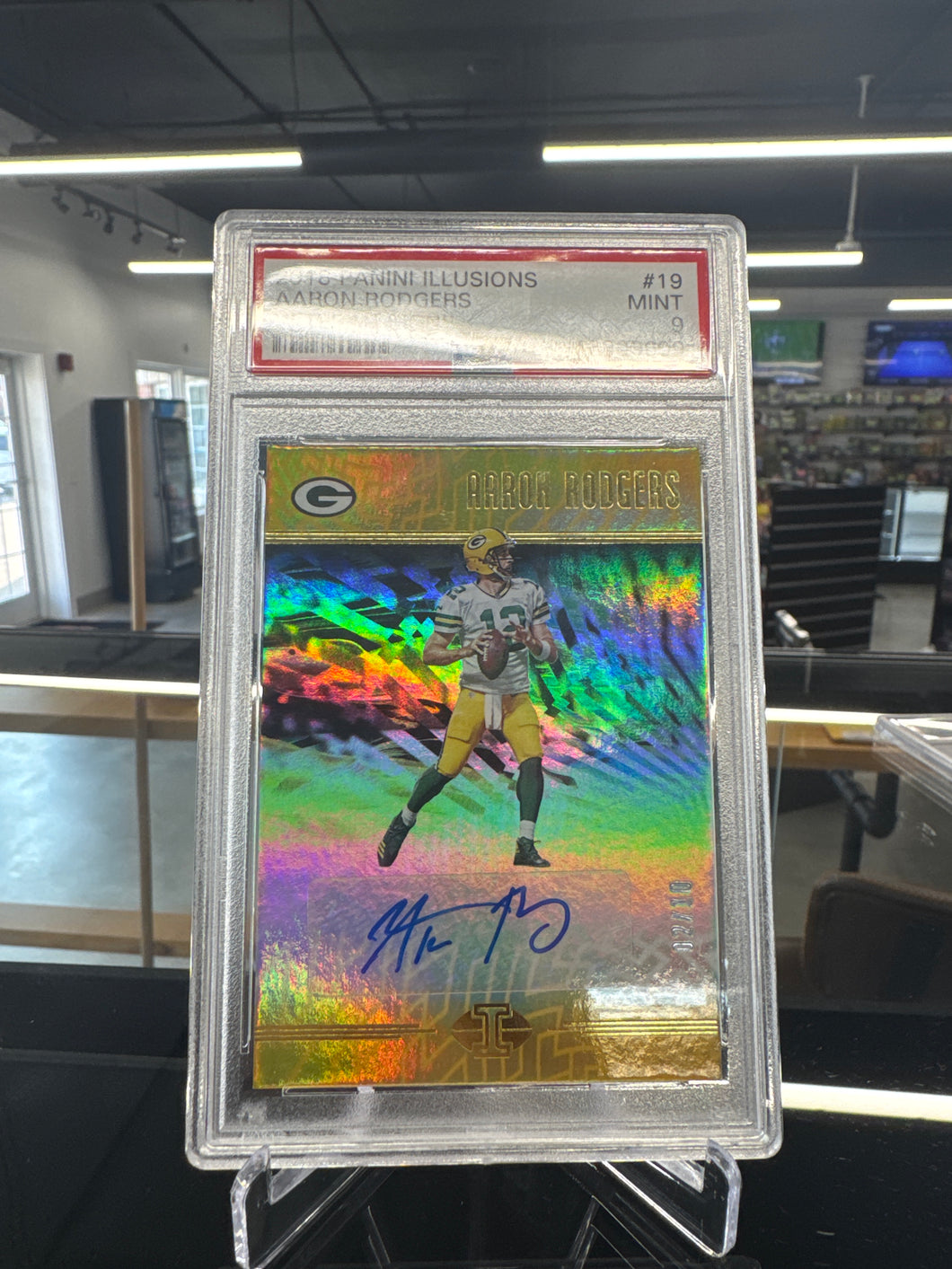 Aaron Rodgers 2018 Panini Illusions Veteran Signs Gold Auto 02/10 PSA 9