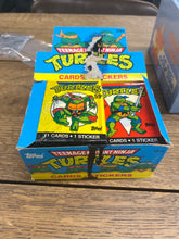 Load image into Gallery viewer, TMNT Teenage Mutant Ninja Turtles 1989-90 Topps Trading Cards 11 Card Jumbo pack
